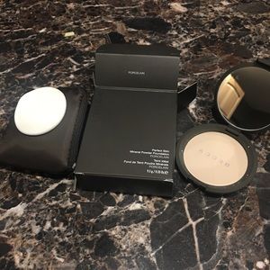 Becca mineral powder foundation in porcelain